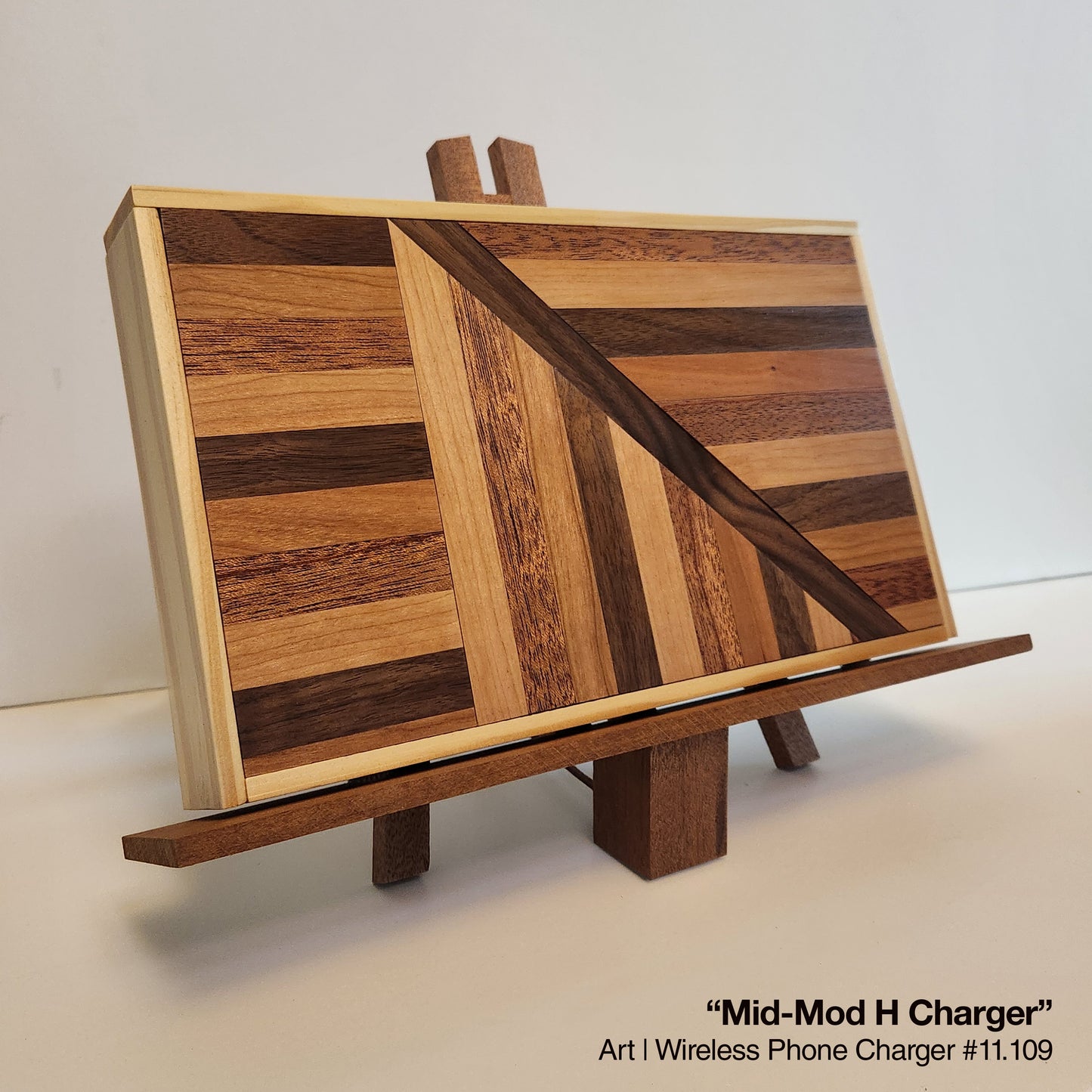 "Mid-Mod H" Wireless Phone Charging Station