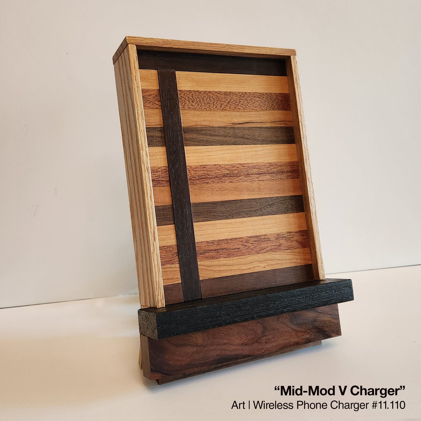 "Mid-Mod V" Wireless Phone Charging Station