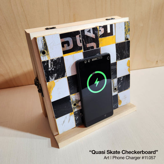 Art / Wireless Phone Charging Station - Quasi Skate Checkerboard
