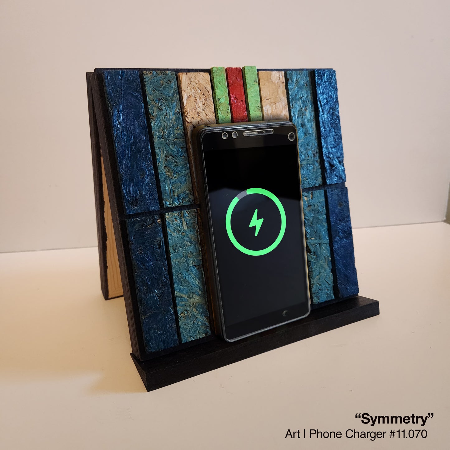 Art / Wireless Phone Charging Station - "Symmetry"