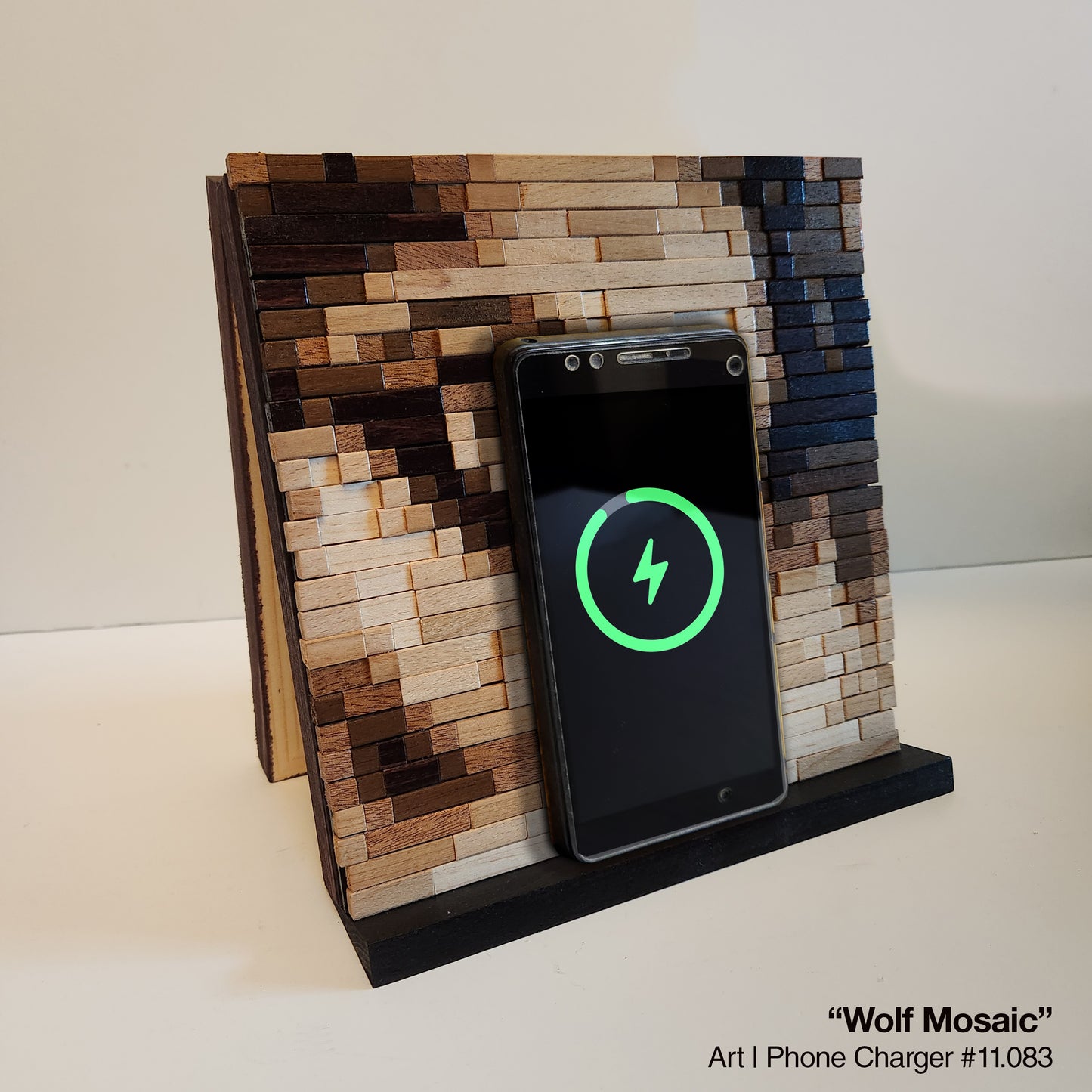 Art / Wireless Phone Charging Station - "Wolf Mosaic"