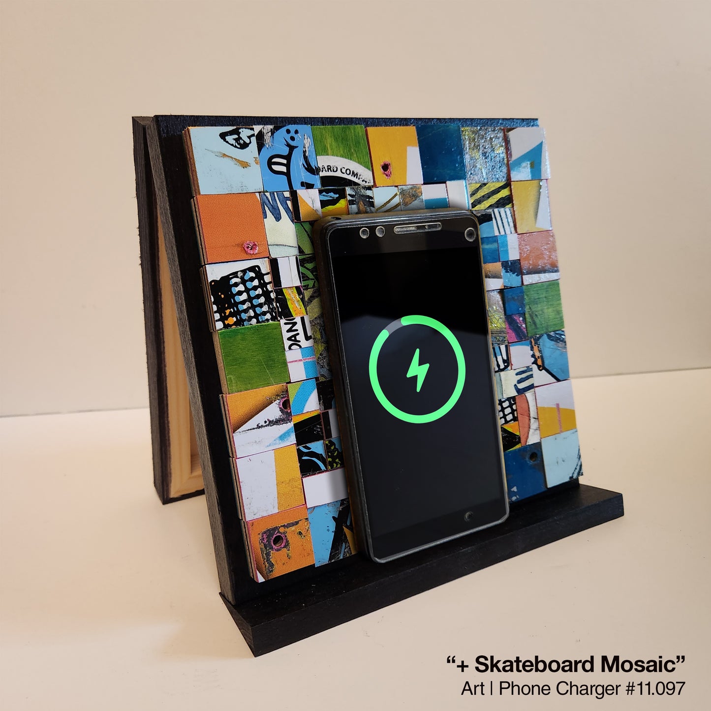 Art / Wireless Phone Charging Station - "+ - Skateboard Mosaic"