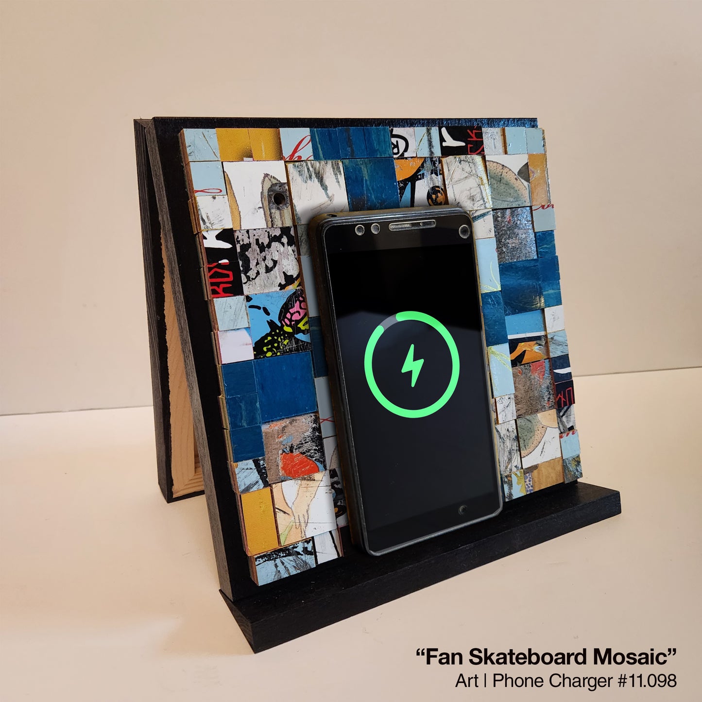 Art / Wireless Phone Charging Station - "Fan Skateboard Mosaic"