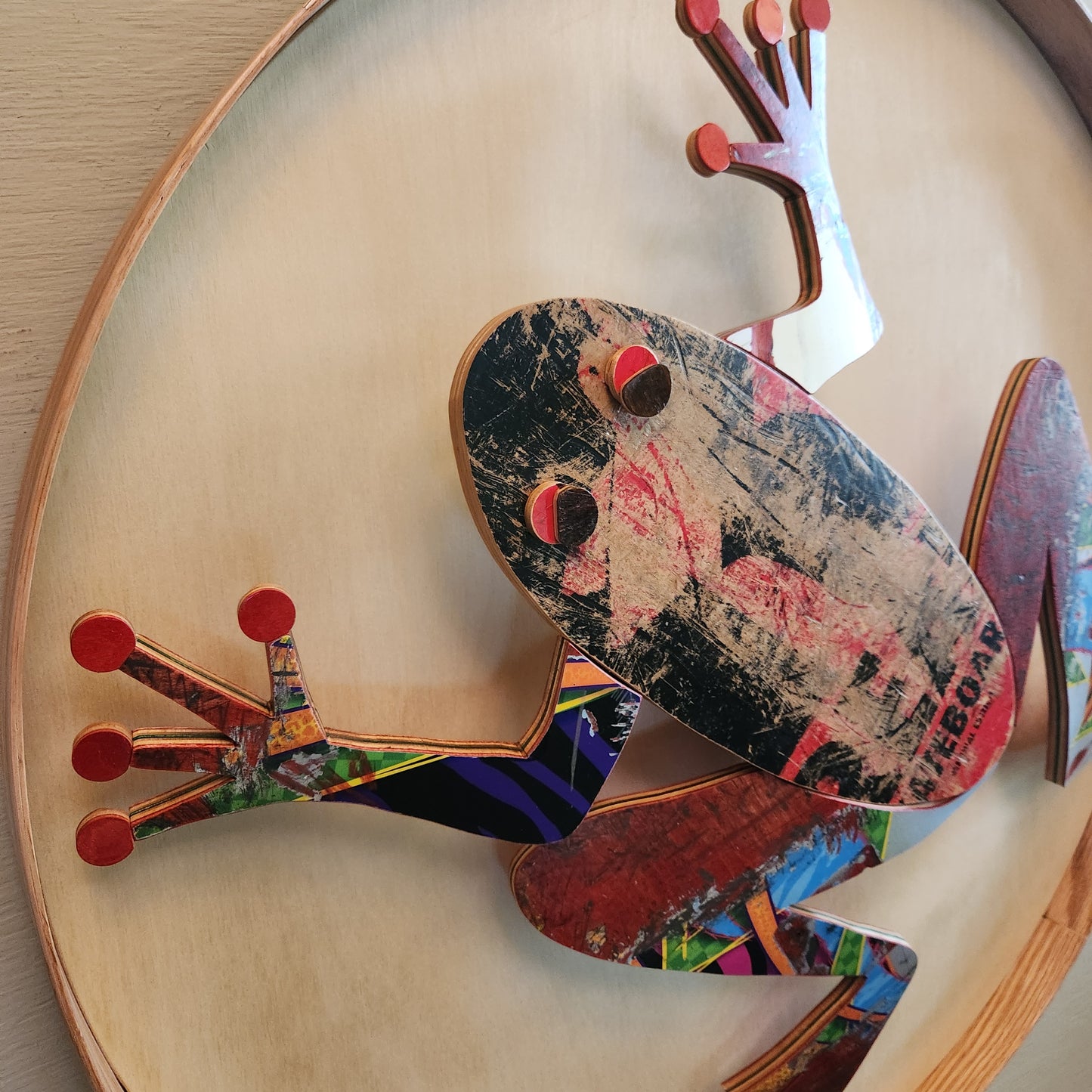 "Red Toe Skate Frog"