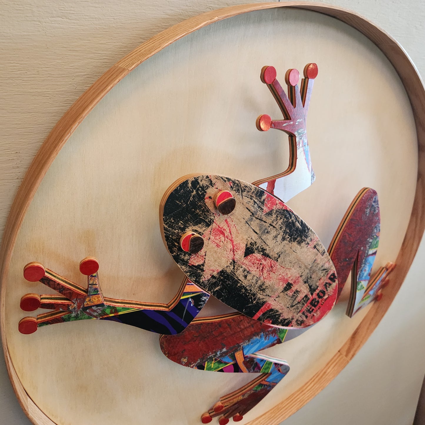 "Red Toe Skate Frog"