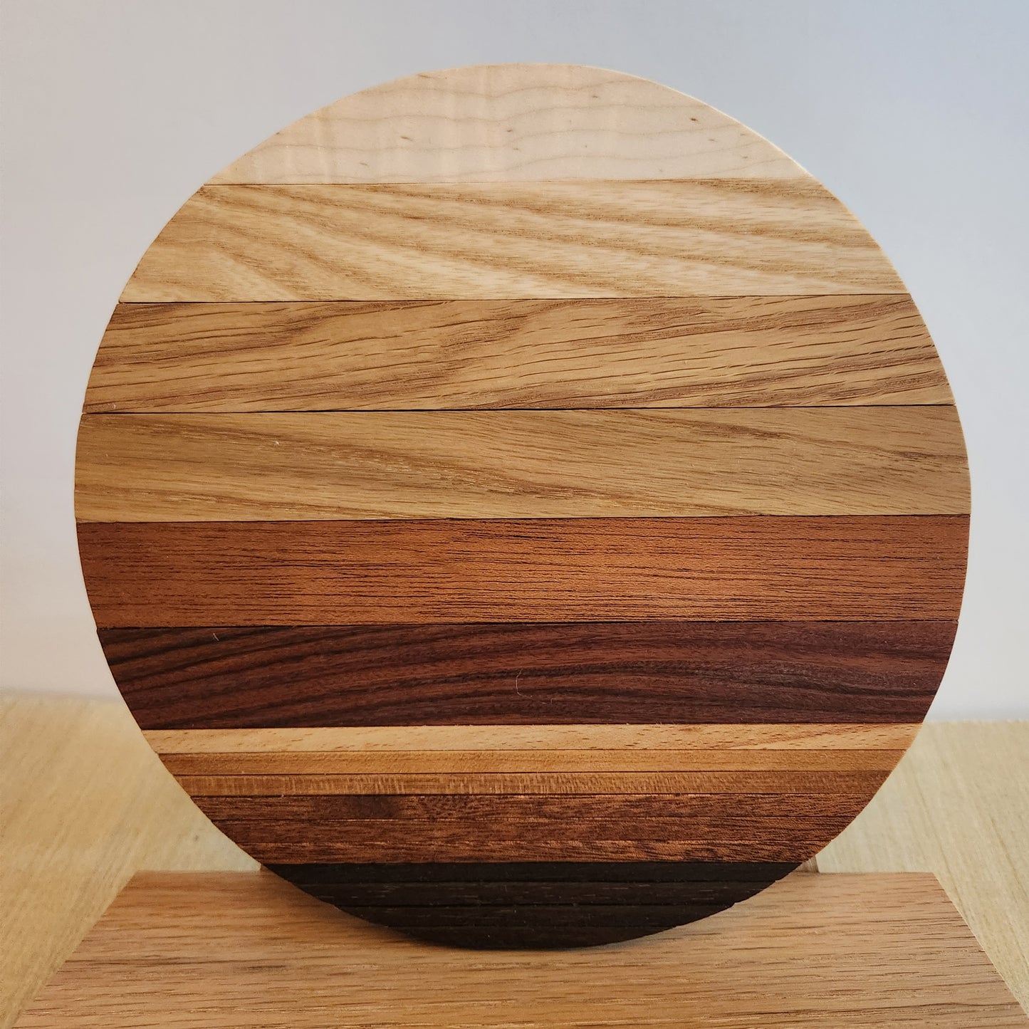 "Horizon" Mid-Mod / Wireless Phone Charging Station